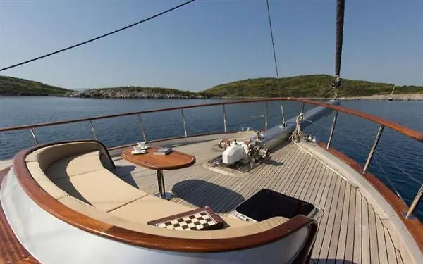 Hotel Voyatur Turizm Ve Yatcilik Göcek Botel